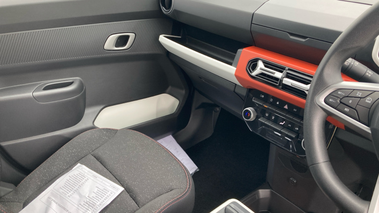 Dacia Spring 27kWh Expression 65 48kW 5dr Auto Electric Hatchback